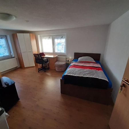 Birkenhard Biberach-Riss-Zimmer-Frei, Einzel-Zimmer Bad Kueche מראה חיצוני תמונה