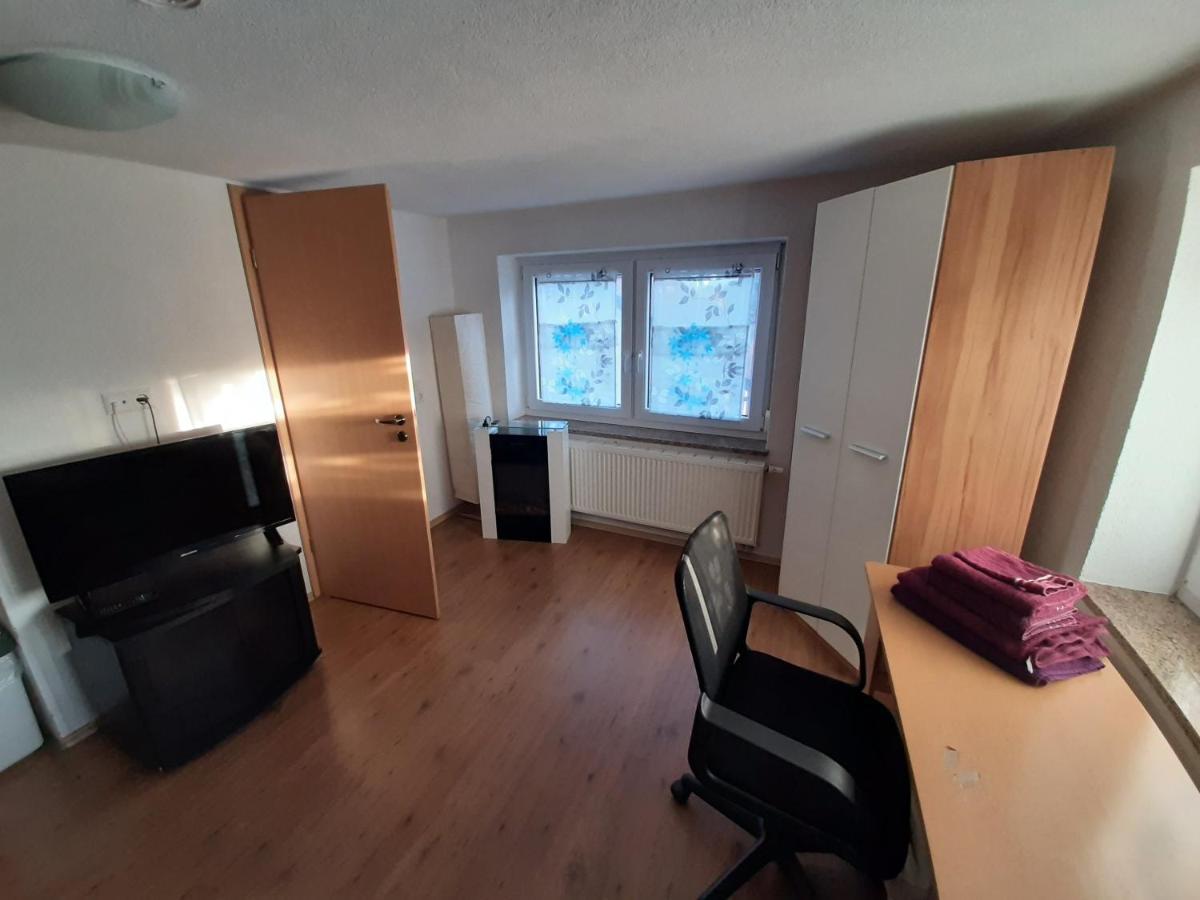 Birkenhard Biberach-Riss-Zimmer-Frei, Einzel-Zimmer Bad Kueche מראה חיצוני תמונה