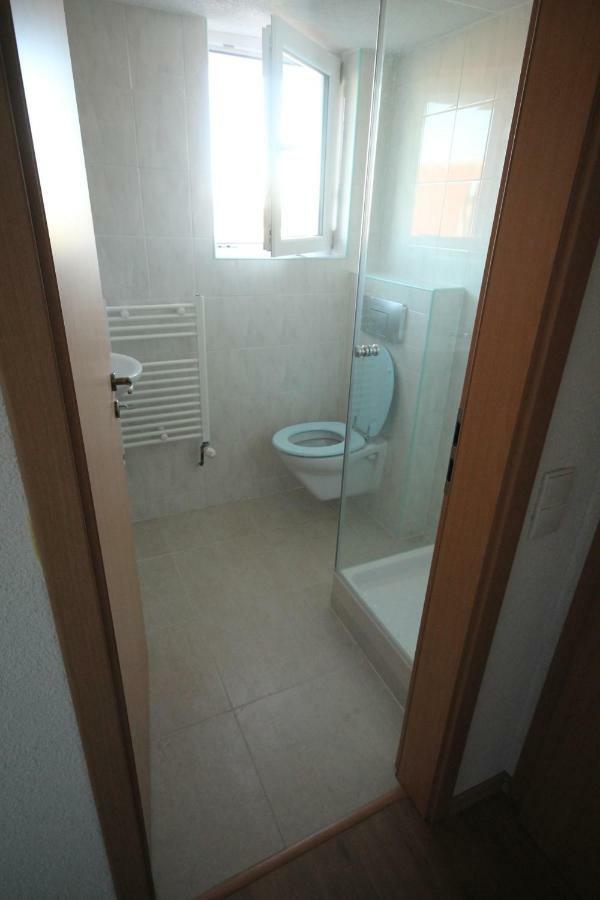 Birkenhard Biberach-Riss-Zimmer-Frei, Einzel-Zimmer Bad Kueche מראה חיצוני תמונה